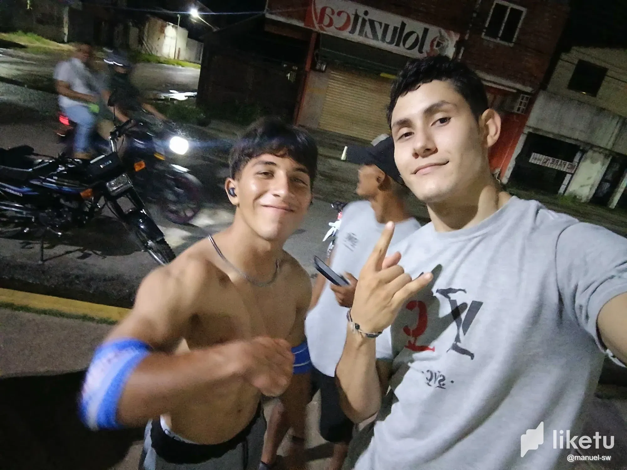 AorQzpWzzZbxCgz9_WhatsApp_Image_2025-07-15_at_9.58.11_PM_2.webp