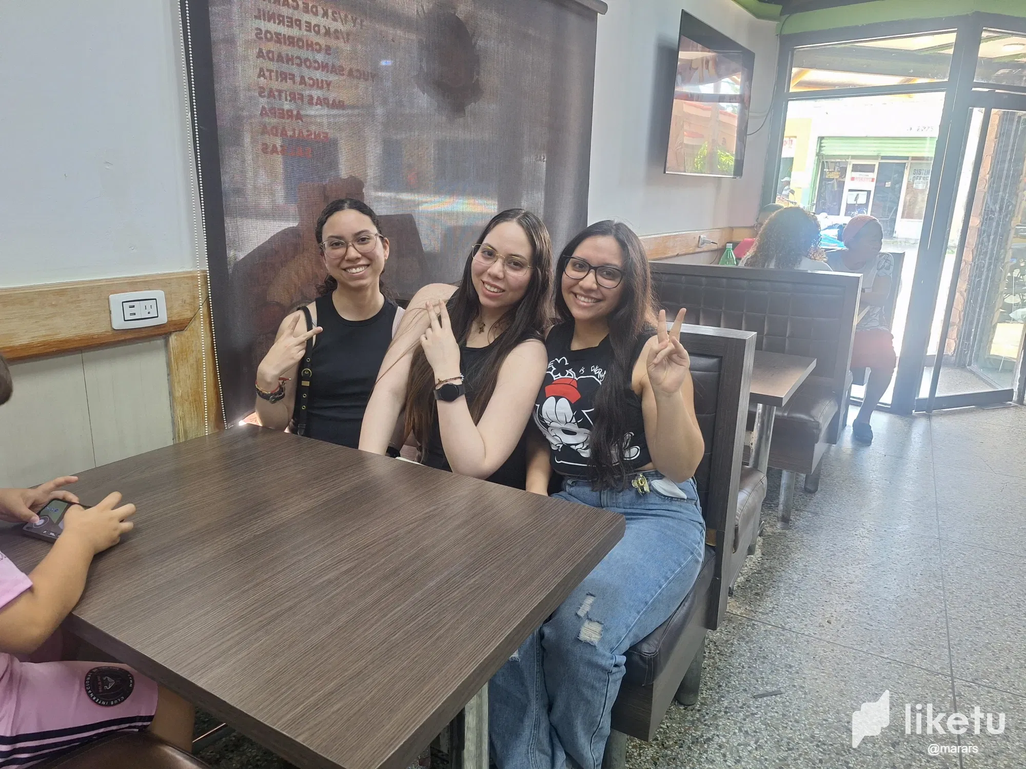 u4rpRi0ooNzIZCYP_20250414_140029.webp