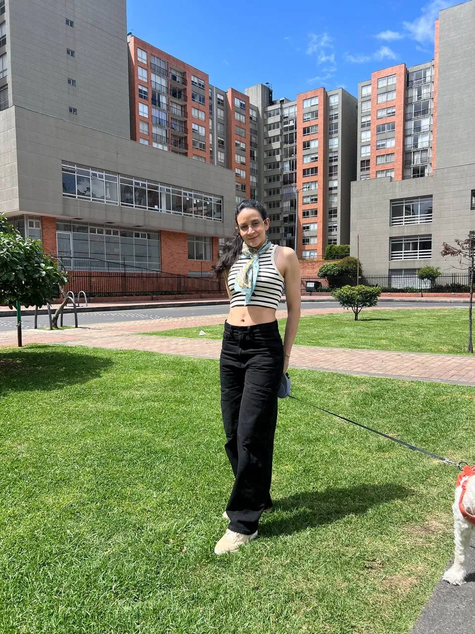 qnXcZ9bkf01AWRHk_photo_5051103306893602663_y.webp