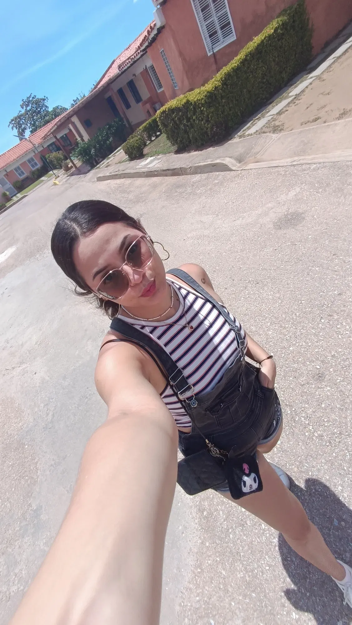 hWuRuzKd9HLd9Yra_1000408598.webp/