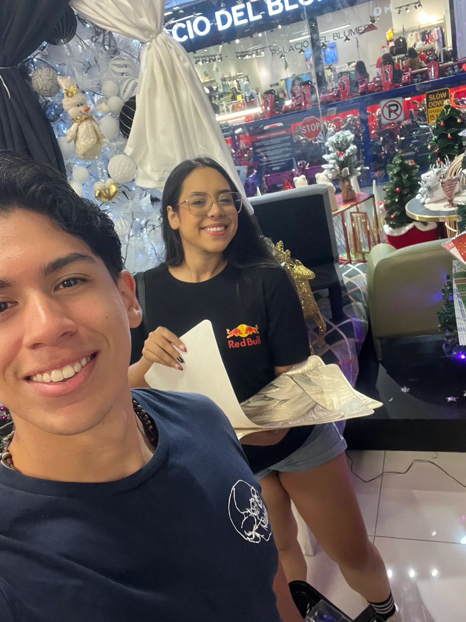 W1fJAIws0RKx…
Payout: 0.284 HBDAdiós Halloween! Hola Navidad 🎄
2025-11-02 18:25<liketuimages> <center> ![tkZLCIsGIOz1Q0OP_IMG_0116.png