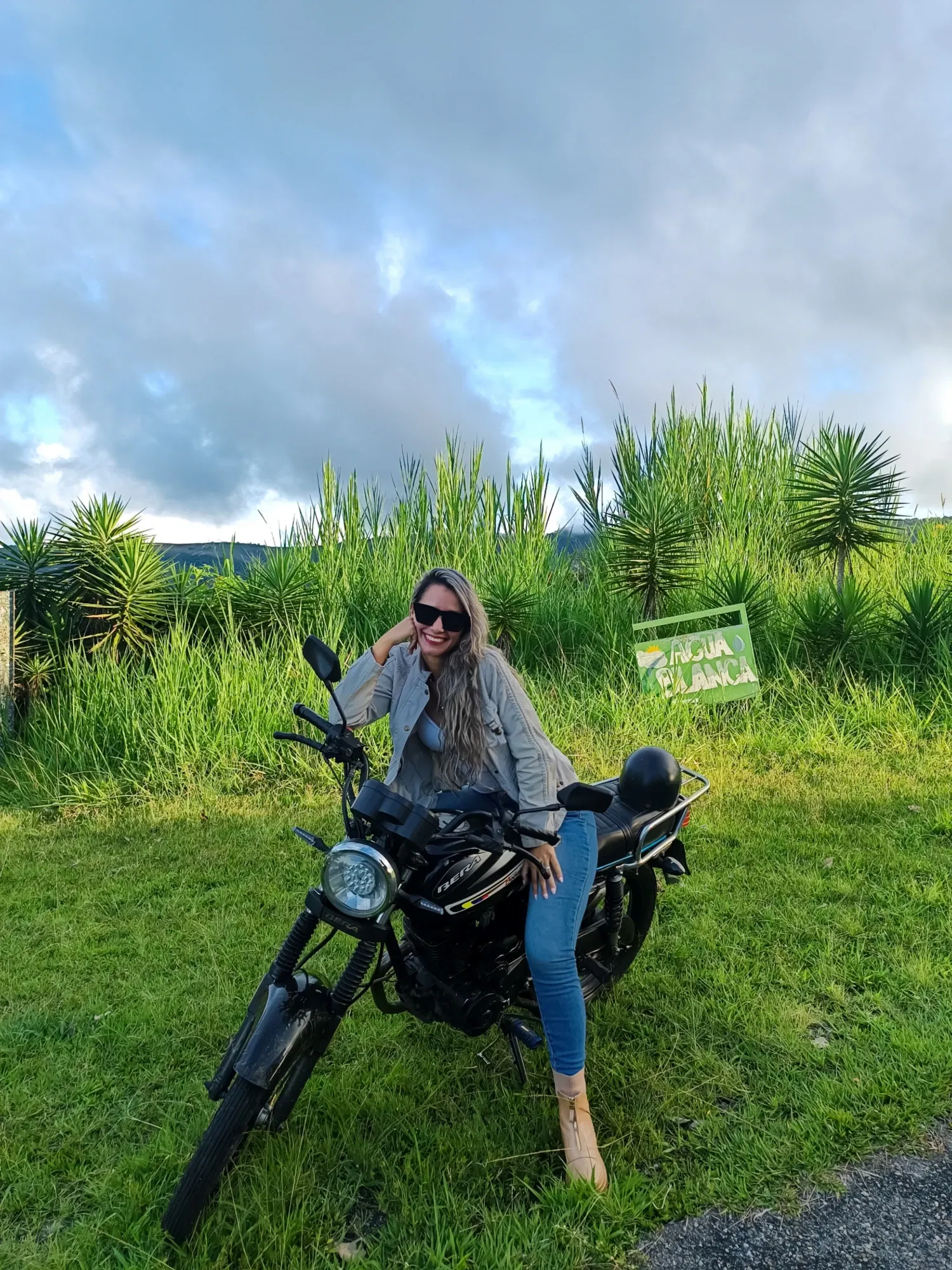 jxC3u4nr7oXoEW53_Picsart_25-08-18_22-13-29-370.webp
