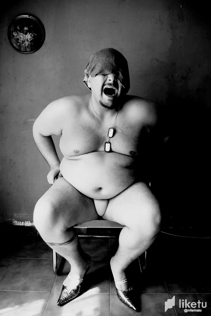 clavbl14u05ii2pmj7qo08a18_screaming_on_a_chair_by_ch3rlie_dw7sfc-fullview.webp
