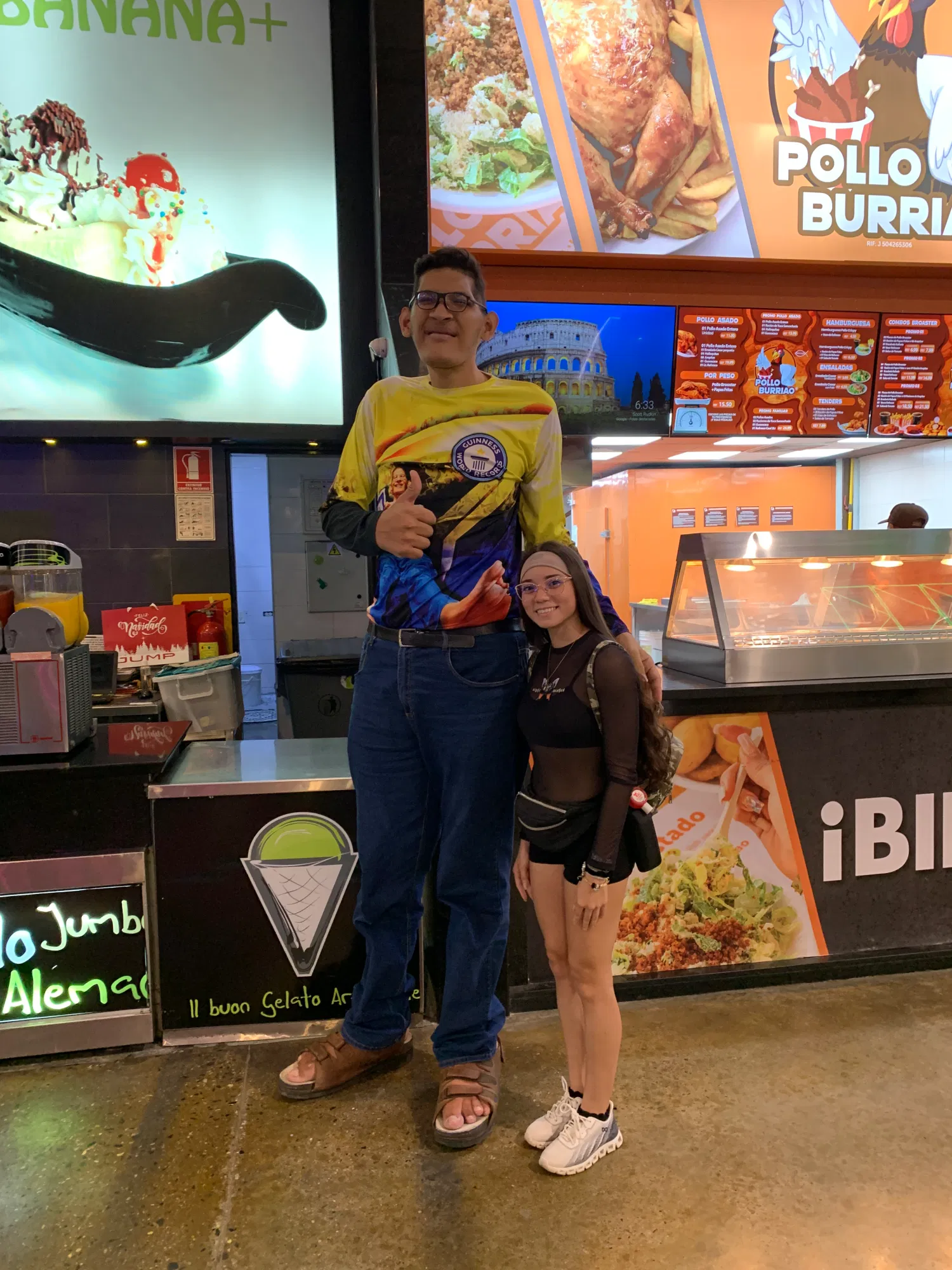 qBzfJyIbDITGx…
Payout: 0.000 HBDConocí al hombre más alto de Venezuela | I met the tallest man in Venezuela 🤯🤗
2025-01-31 18:11<liketuimages> <center> ![DbaRuVctfN8rBtNm_IMG_1038.png