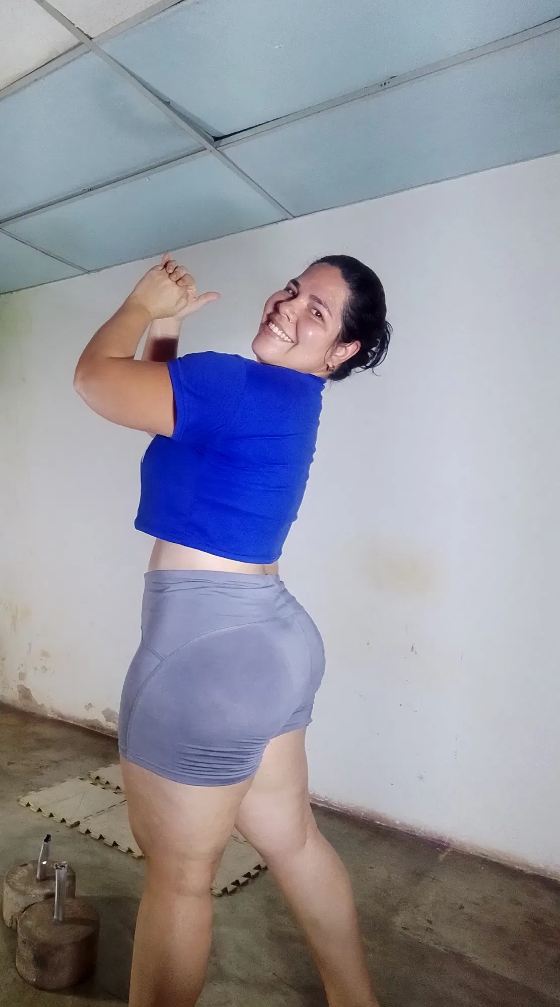 gTnuda4MZFoJOTZU_1758921926060.webp