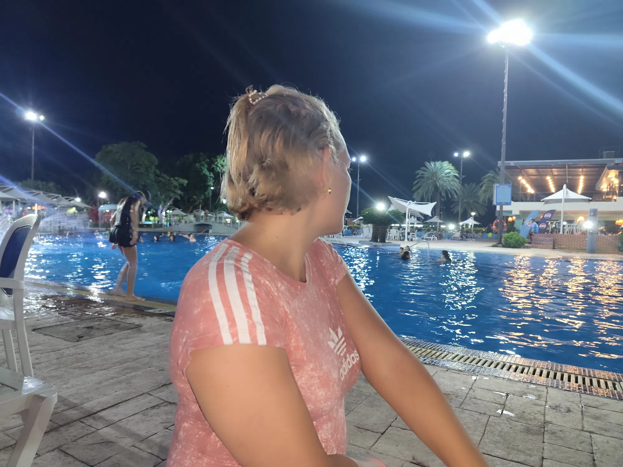 BsuuKDDfZgZblj8F_1000734331.jpg