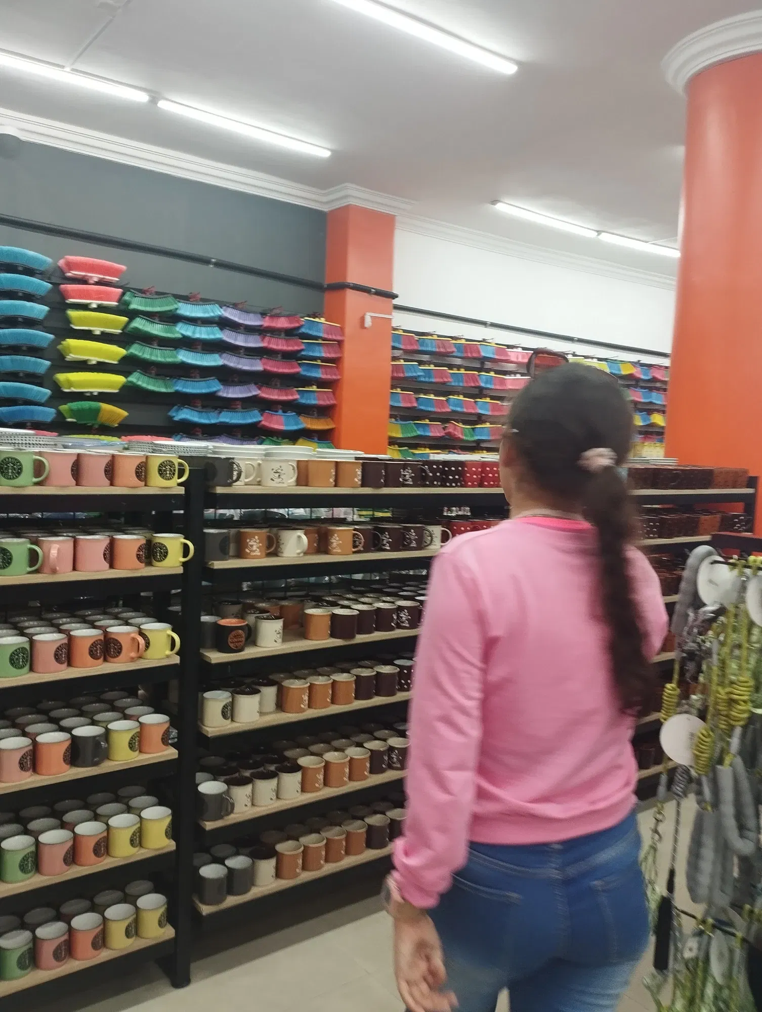 2cxfVyZTJGle5iM4_1001015936.webp