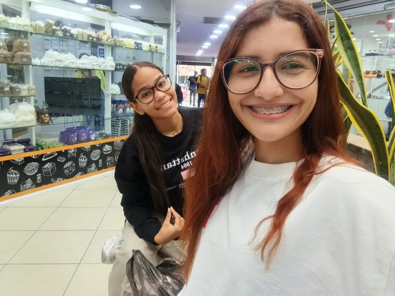 5EyIL3ADwrLgDnXi_1000996330.webp