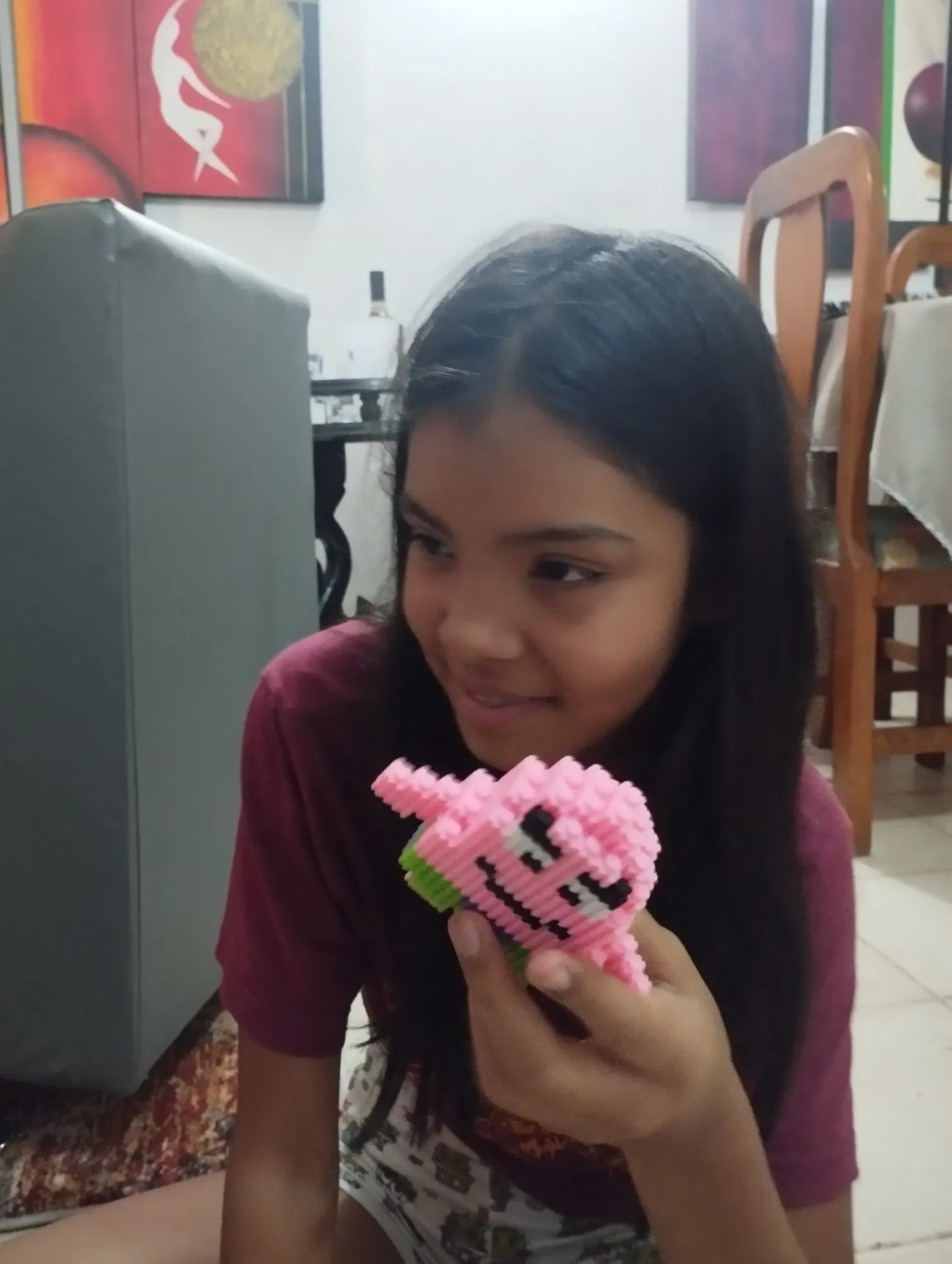 pHXHjpC2U9AaUZBe_1000983974.webp