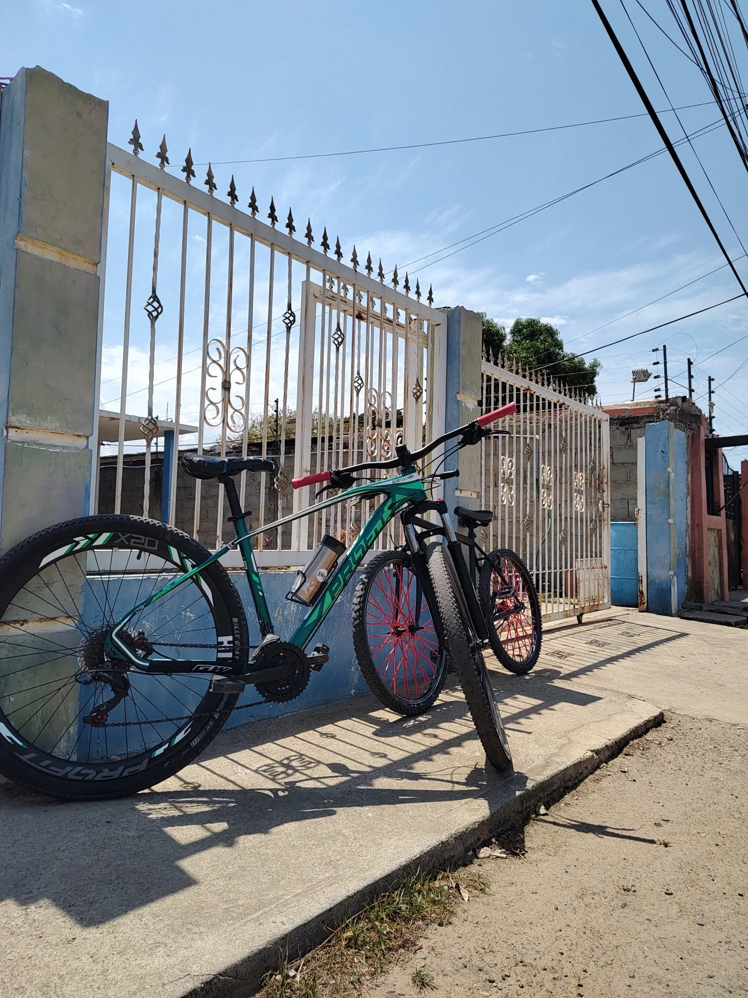 U5uQDrFWN…
Payout: 0.000 HBDDía de ruta con Mi amigo 🚲
2025-04-14 02:55<liketuimages> <center> ![g8U1LDu85PAdwys6_1001320929.webp
