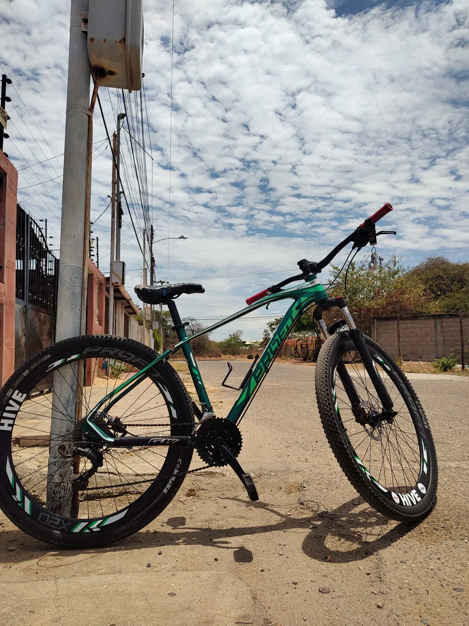 nEnKdbXOH…
Payout: 0.000 HBDDía de paseo en bicicleta 🚲
2025-04-06 05:56<liketuimages> <center> ![kPHtuKYZ2ZucmKdO_1001317419.webp
