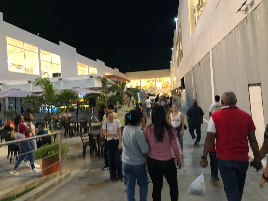 Rj66p3oTIvLue4zf_26.webp
