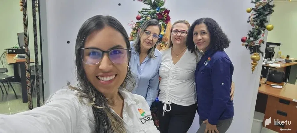 clpo2pprl000dykszc61d15ly_1.webp