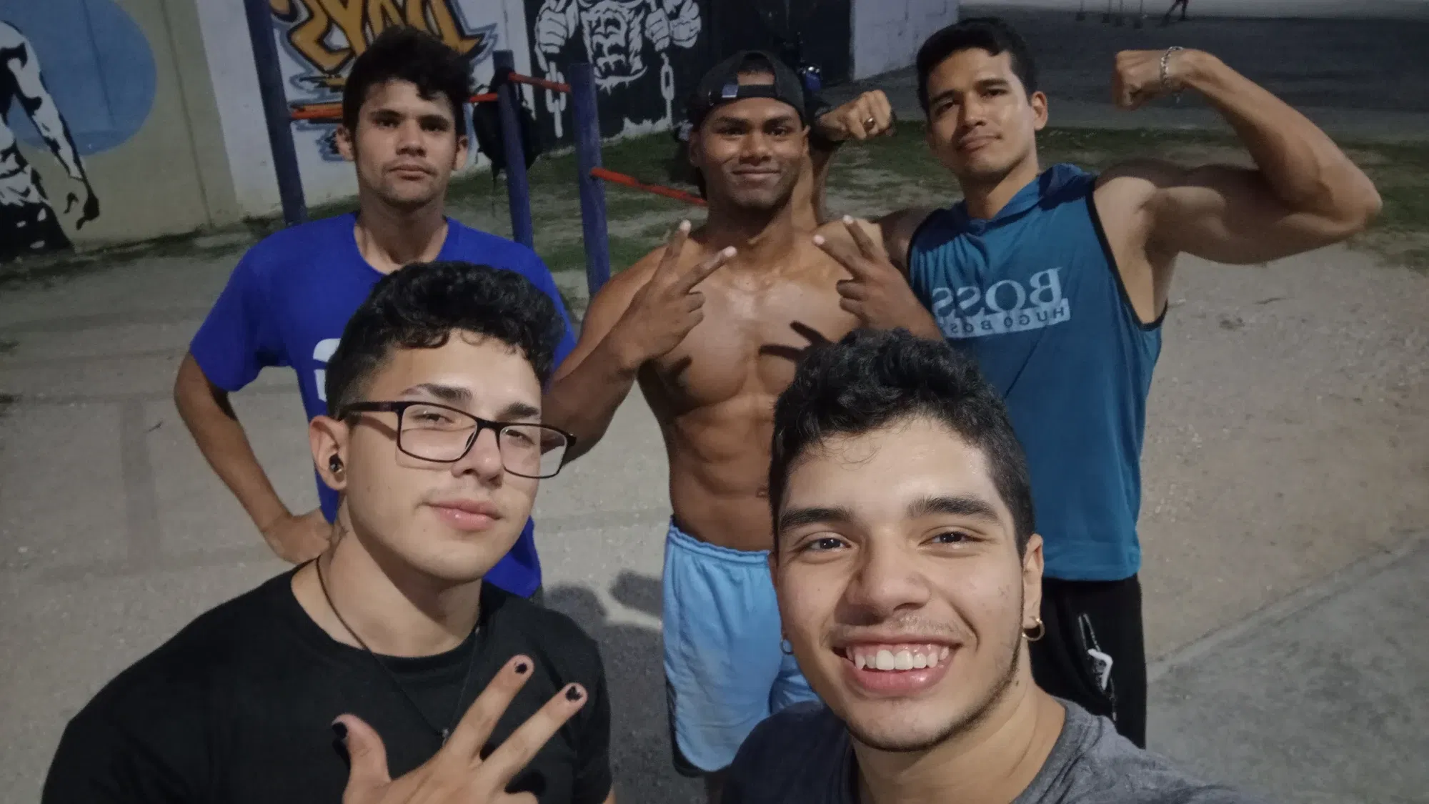 YCImGO82CyS9CUVf_1000204962.webp