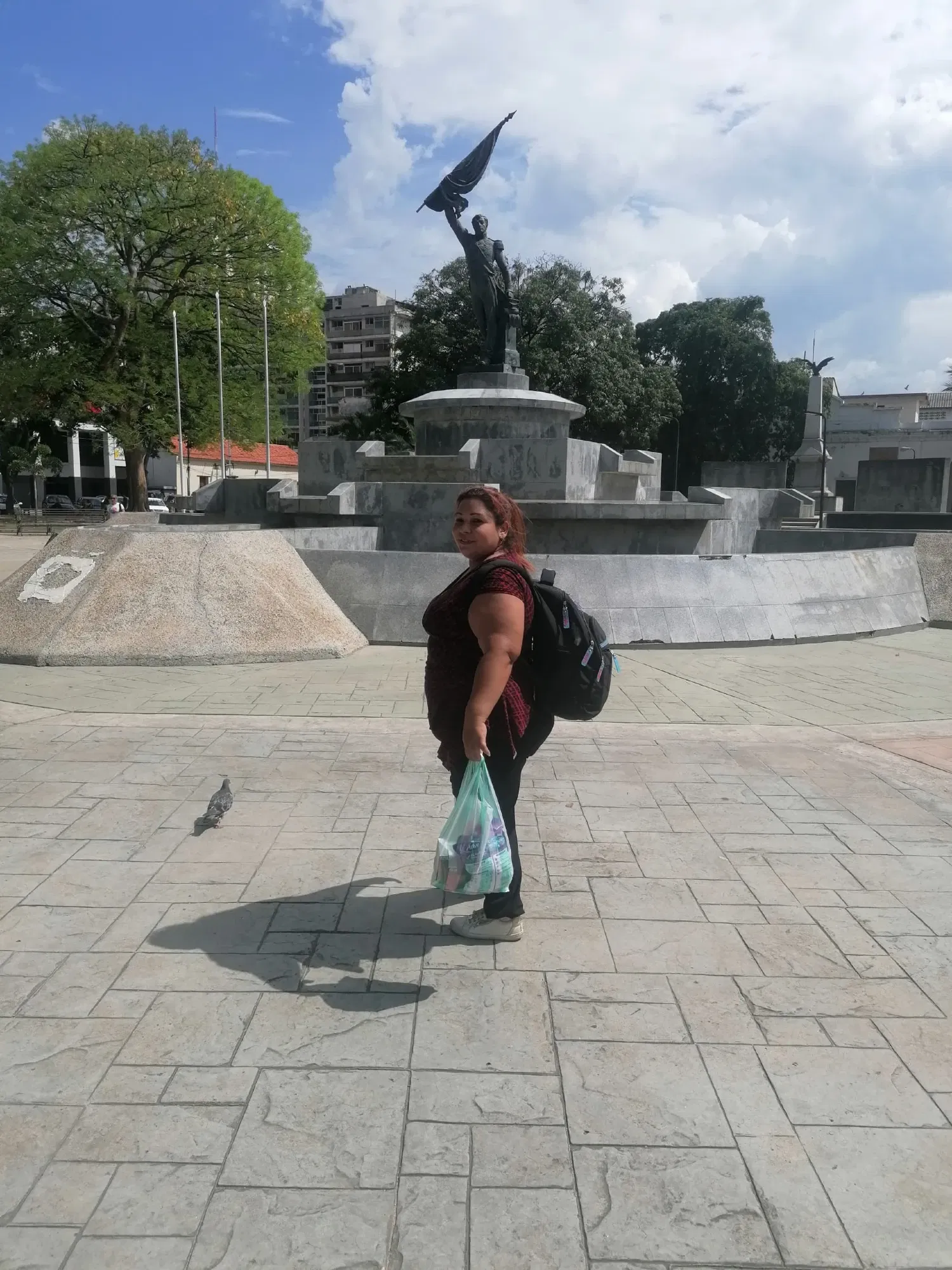 F0kgl6oRgSCxHuiO_1000311618.webp
