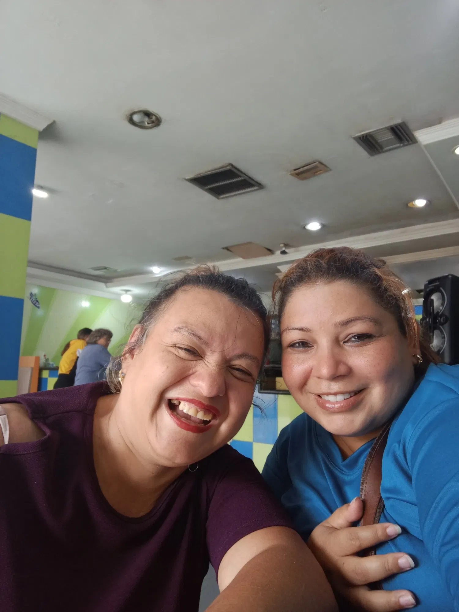 WnBruGcb9DoBfoZQ_1000059156.webp