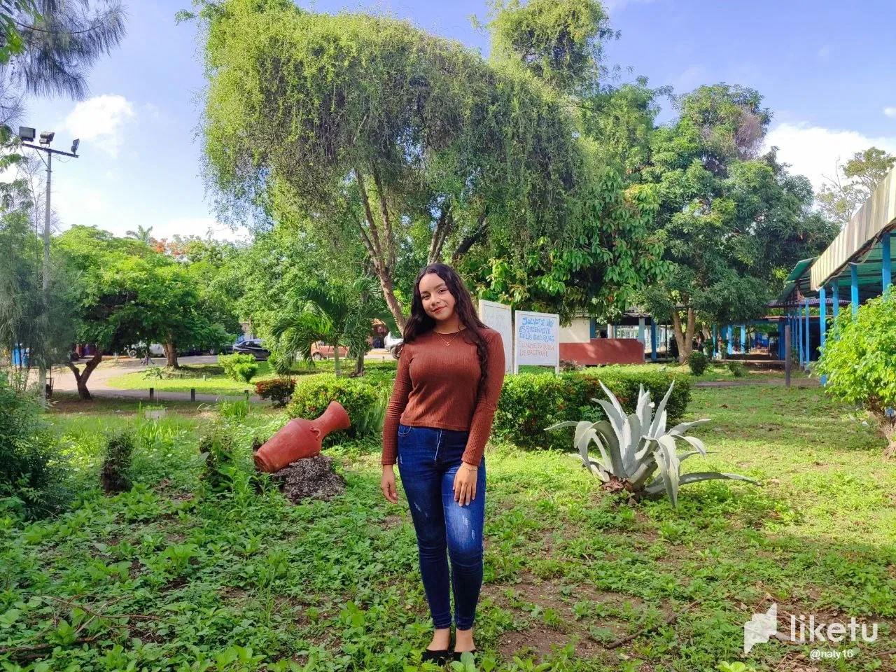 a9NhIKLukZzjRzm0_3.webp