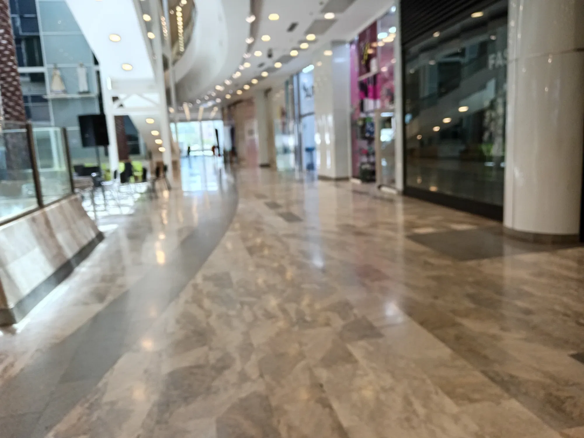 fOGBrH0QFJ65VkAC_1000517114.webp