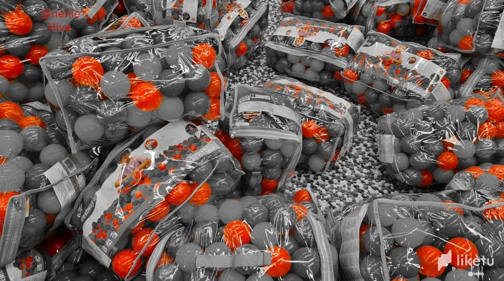 cld9bfdna00lobbszbw0vatx9_ballpit-002-2.webp