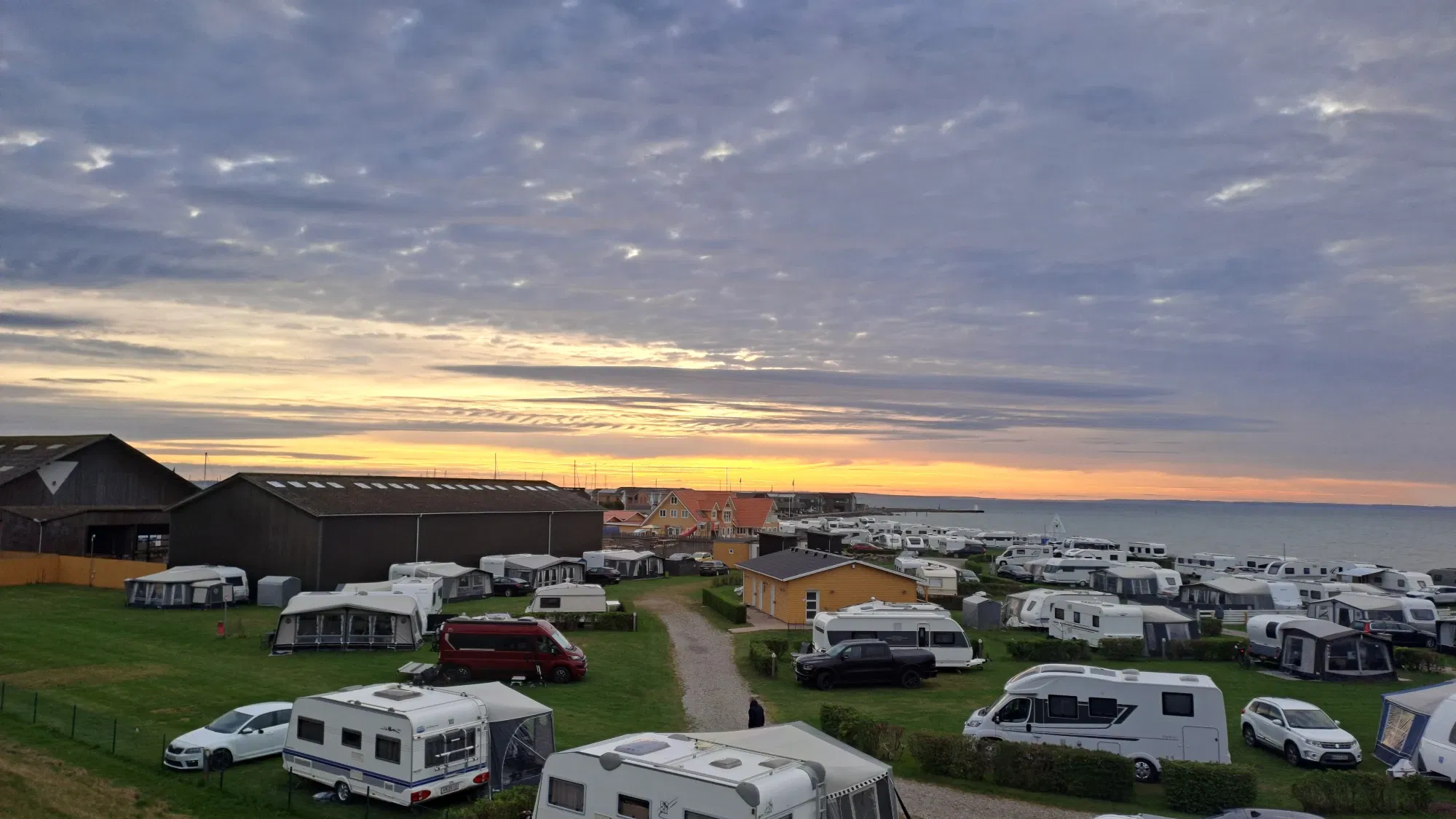 18oGqd3rb5Tfr…
Payout: 0.000 HBDSunset at North Sea, Denmark
2025-04-19 13:26<liketuimages> <center> ![WHwLuXDeJUdJrHPG_1000048277.webp