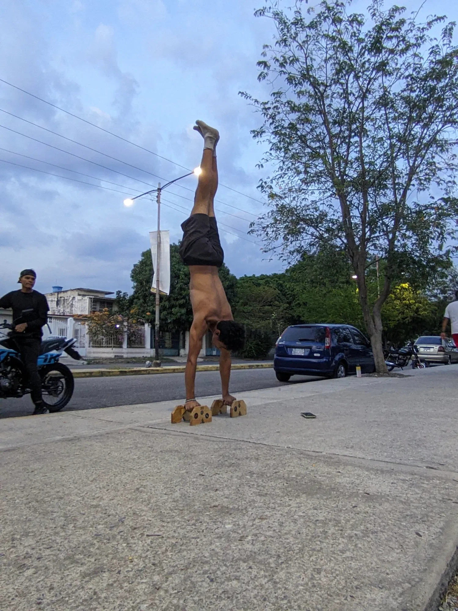 00IpPZpGgU8TXg4K_1000308119.webp