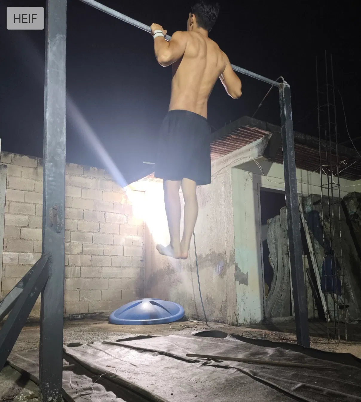 KSv1XeoDIosVadXj_1000332480.webp