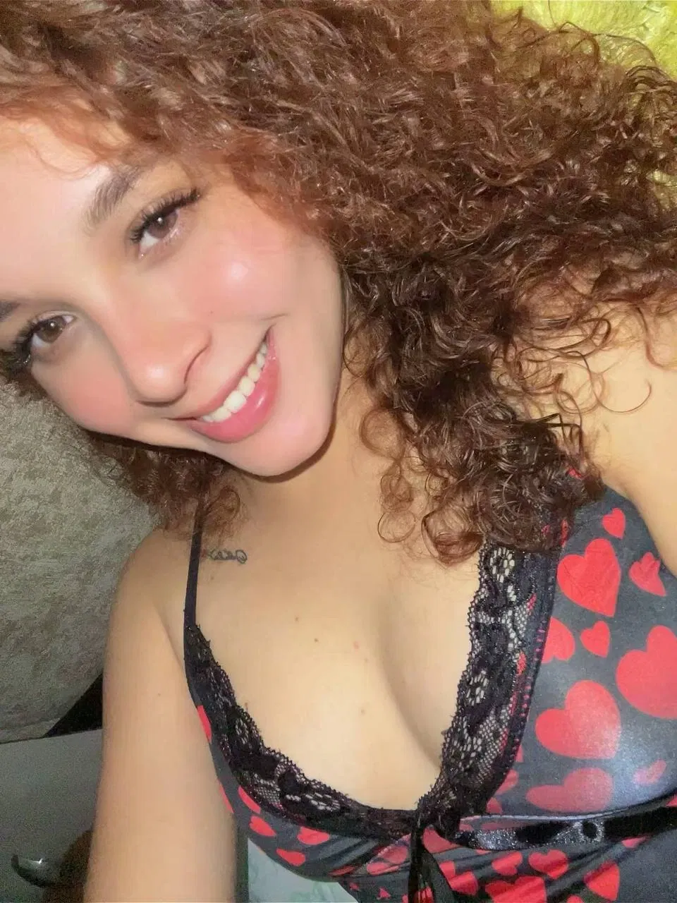 Gne2k6Em6njoBjsu_1000858982.webp