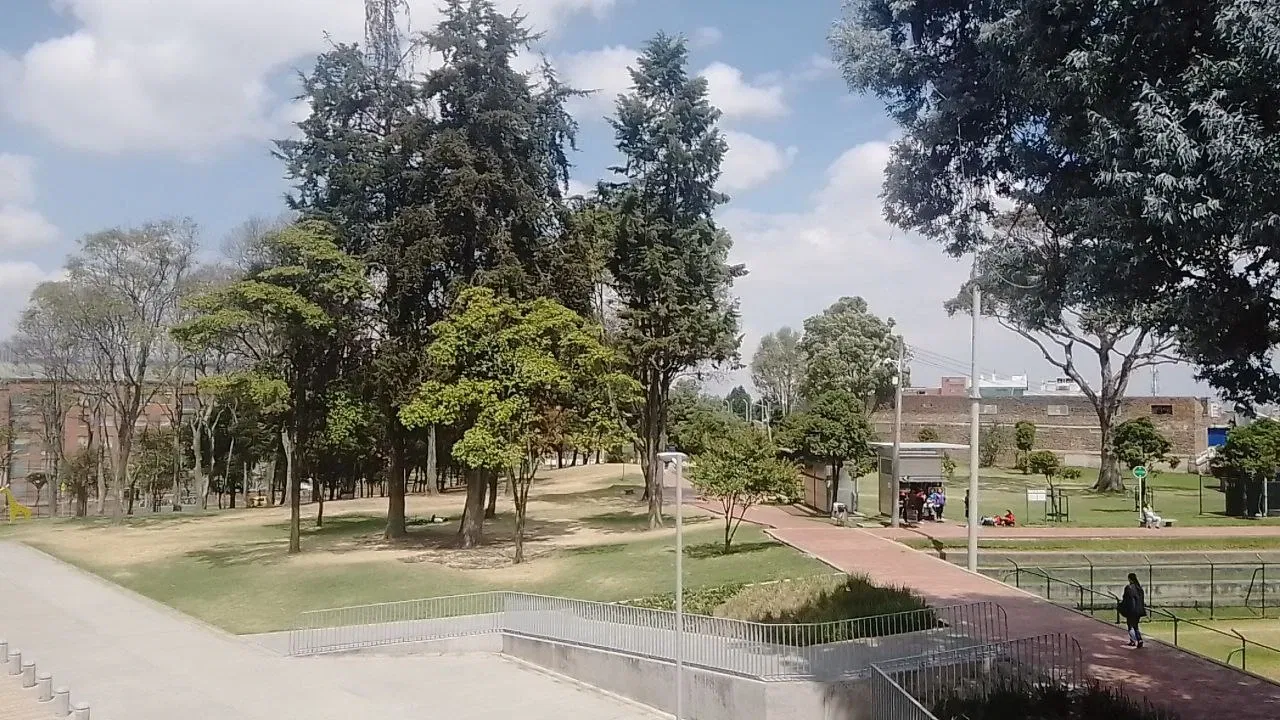 MMenhcq502eZZYSn_parque.webp