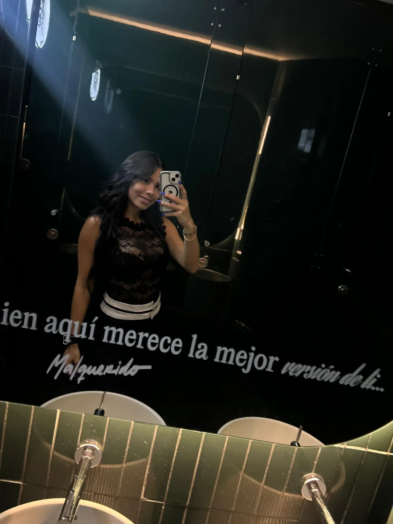 NFJG6CpL0Nl4Op8B_1000845310.webp