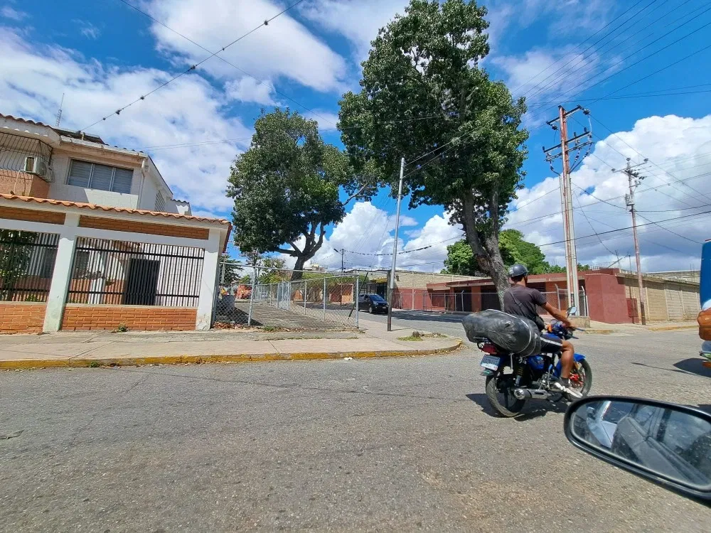  Gracias a Dios por tener donde movilizarnos.. Dia de diligencias medicas. (Spa-Eng)