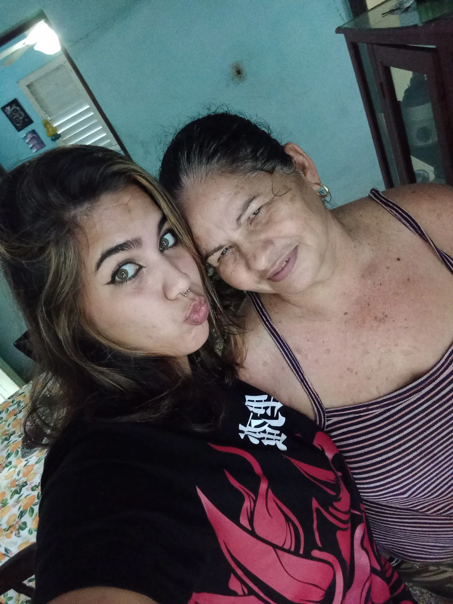 JgqiUywFGSsA3w99_20231212_161730.webp