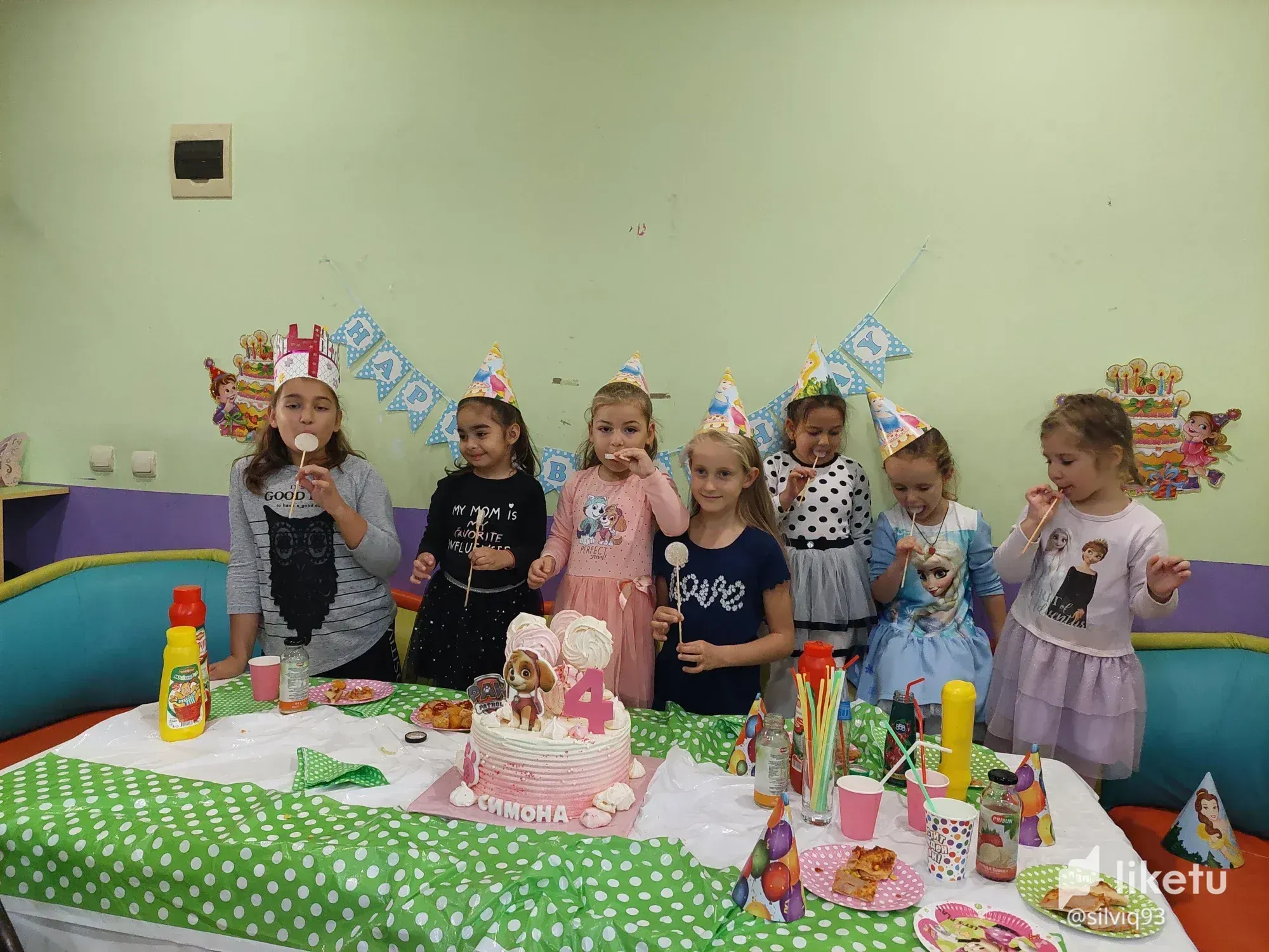 cla239x6h008i1ckcbrfmdf27_20221029_135029.webp