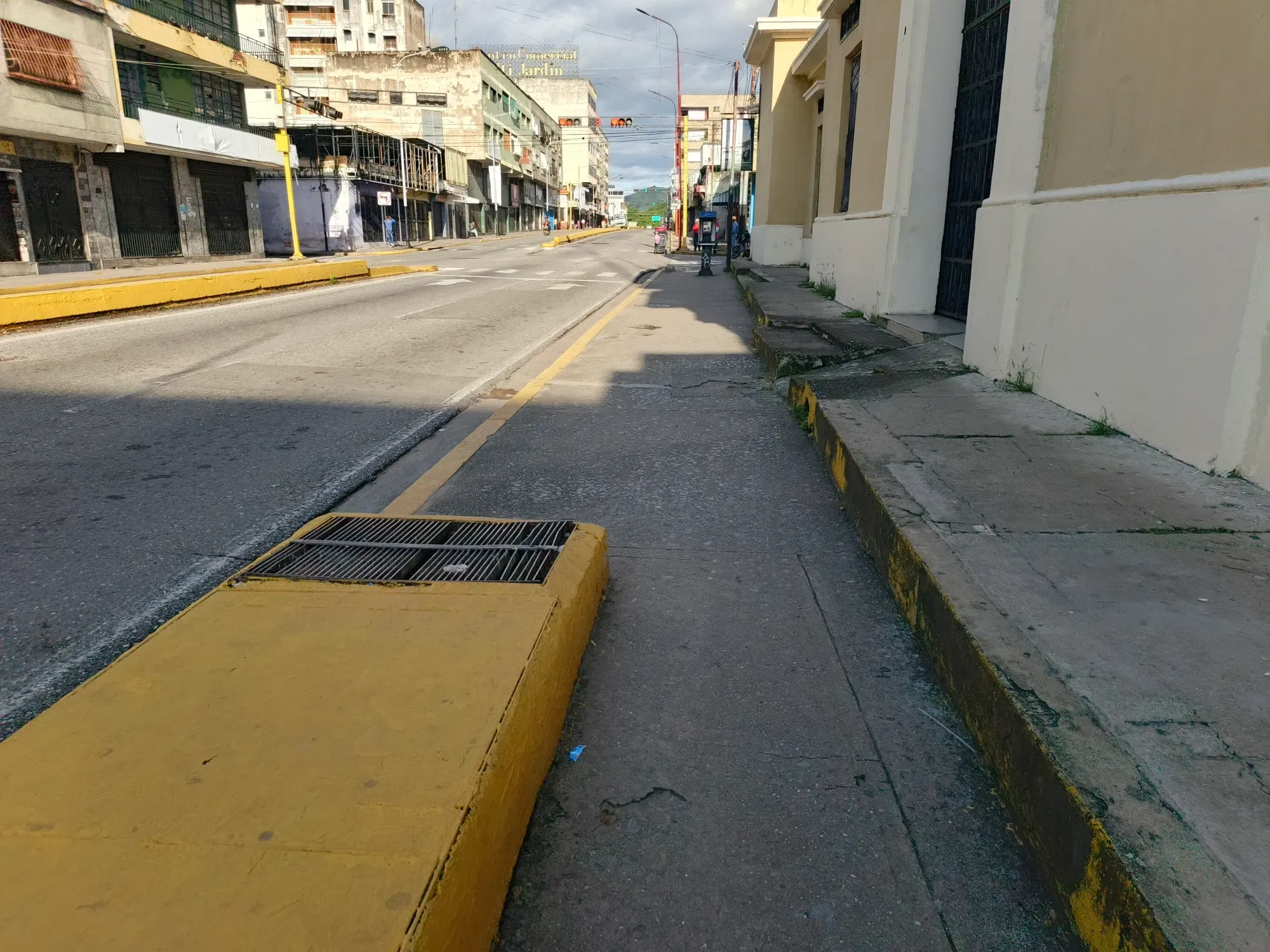 dvYhCOMJlYaof6QL_1000203871.webp