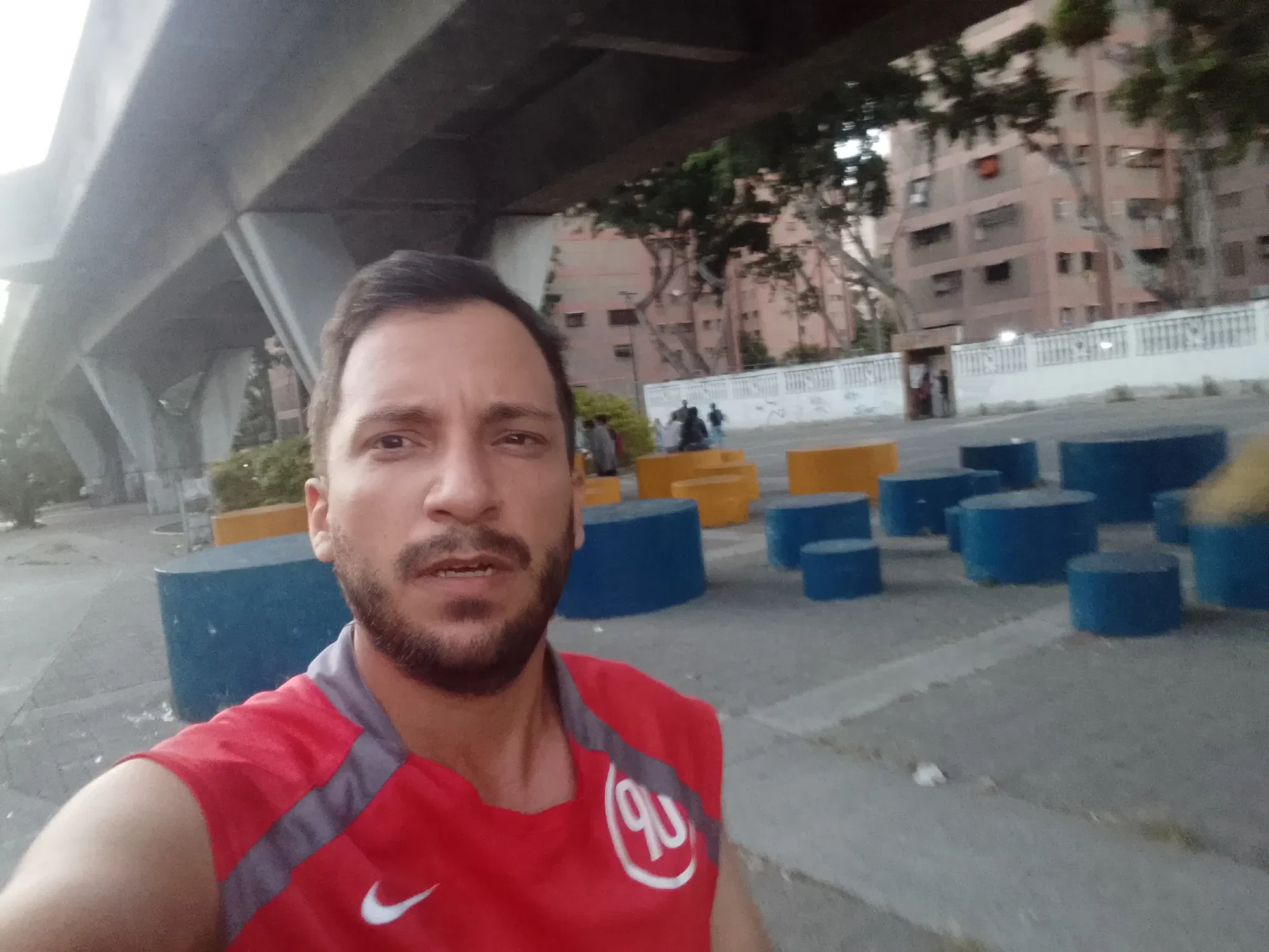 FKEW4ixm7Fo5PAGo_1000348903.webp
