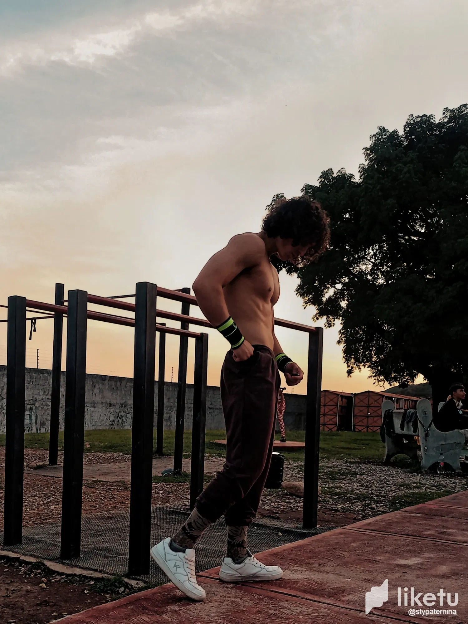 1FLK7K8DqU7Ezpqm_retouch_2024070523372151.webp