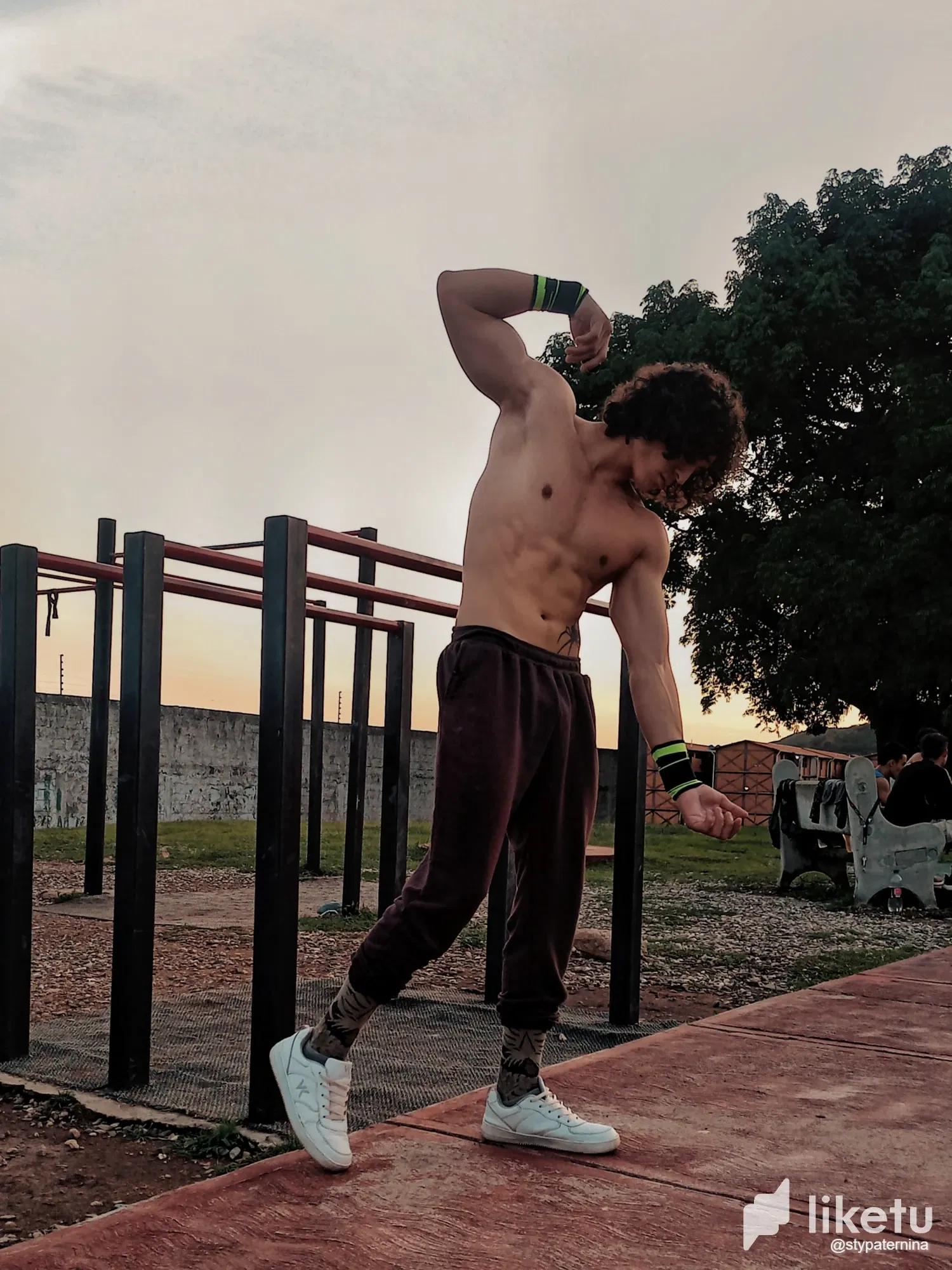 90R2AcLnFnpcRLae_retouch_2024070523372339.webp