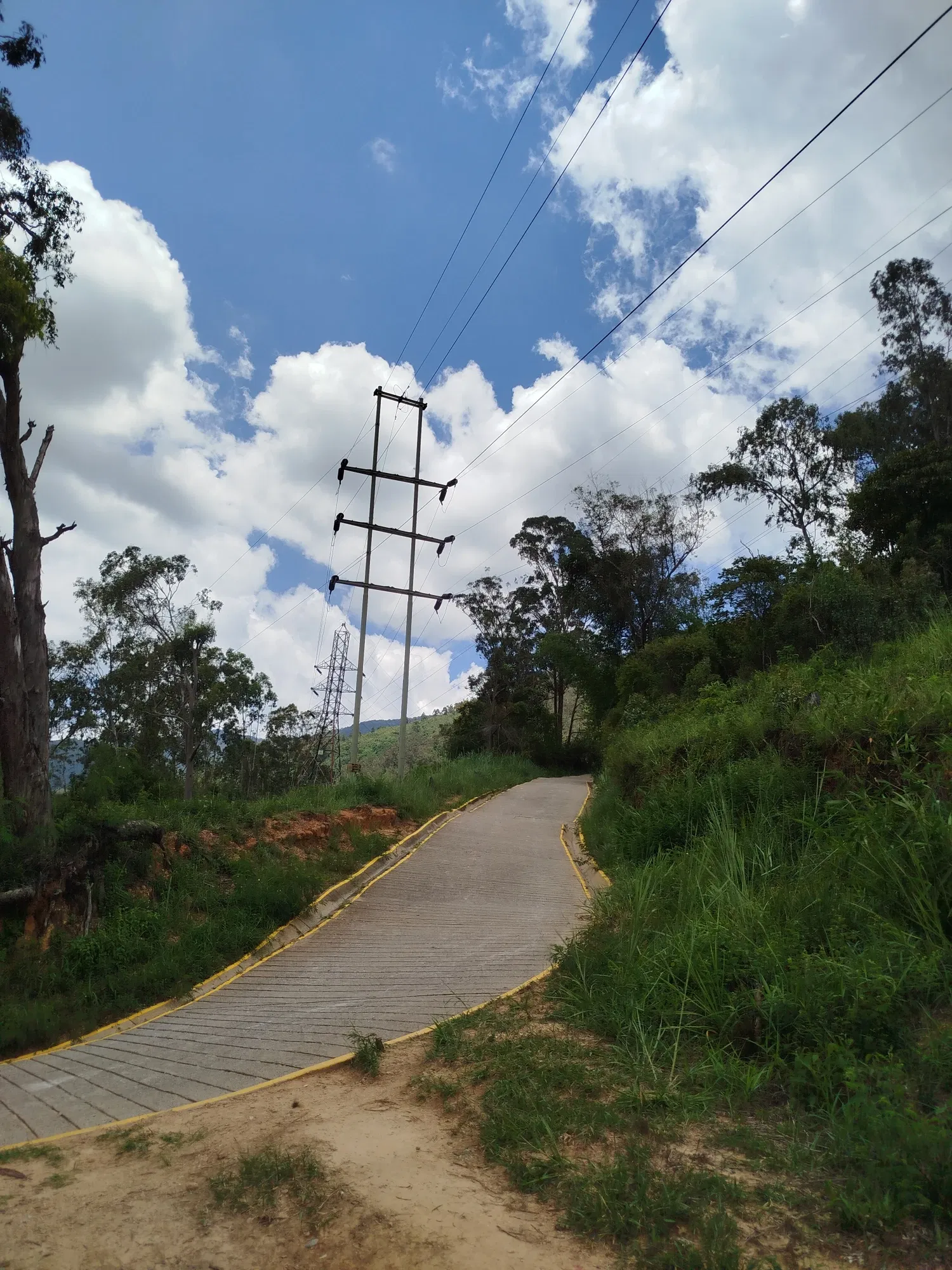 0vYs1z124Usl4Nv8_1000750182.webp