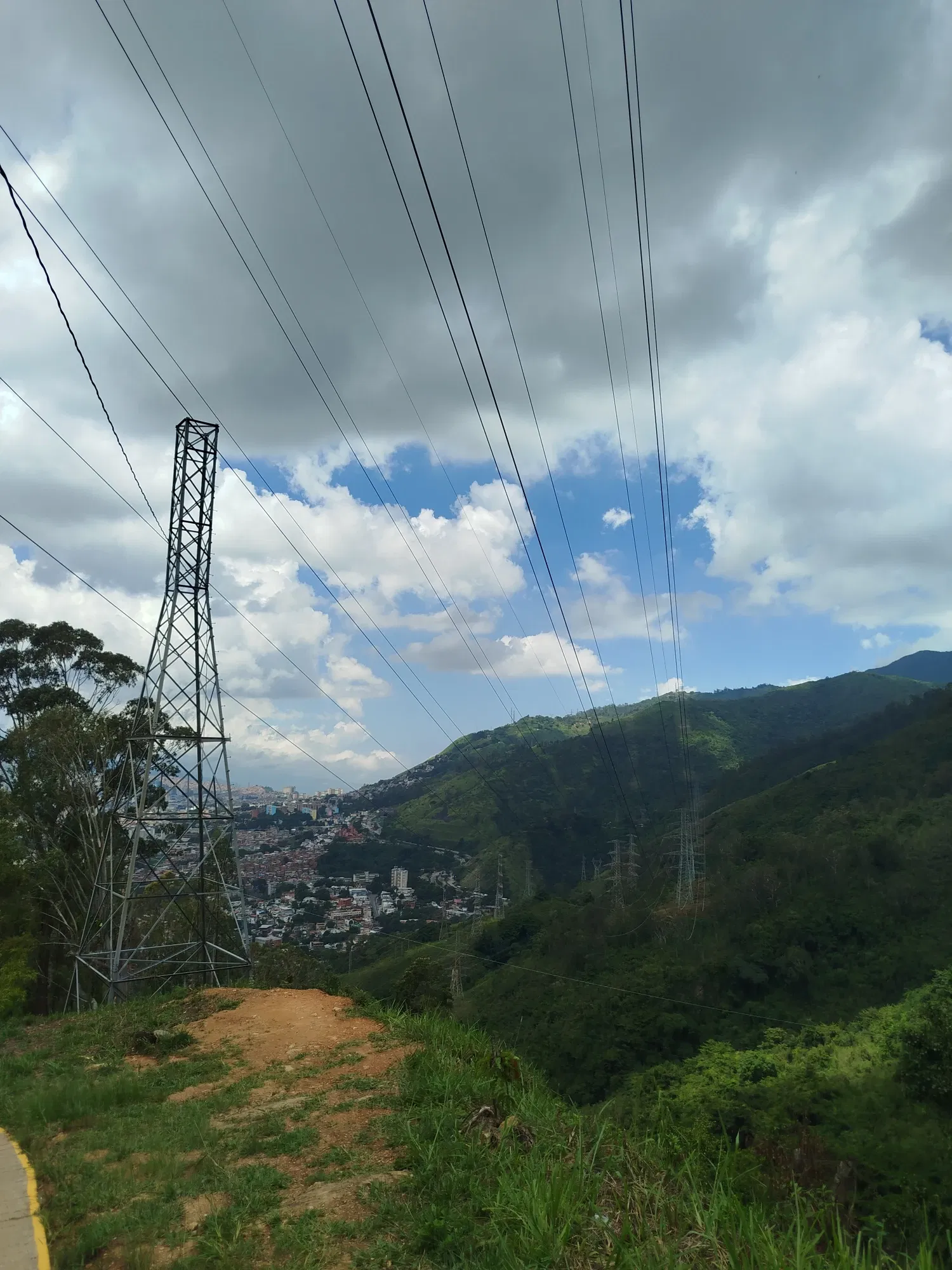 4xa2pbXYpjrVoUrB_1000739948.webp