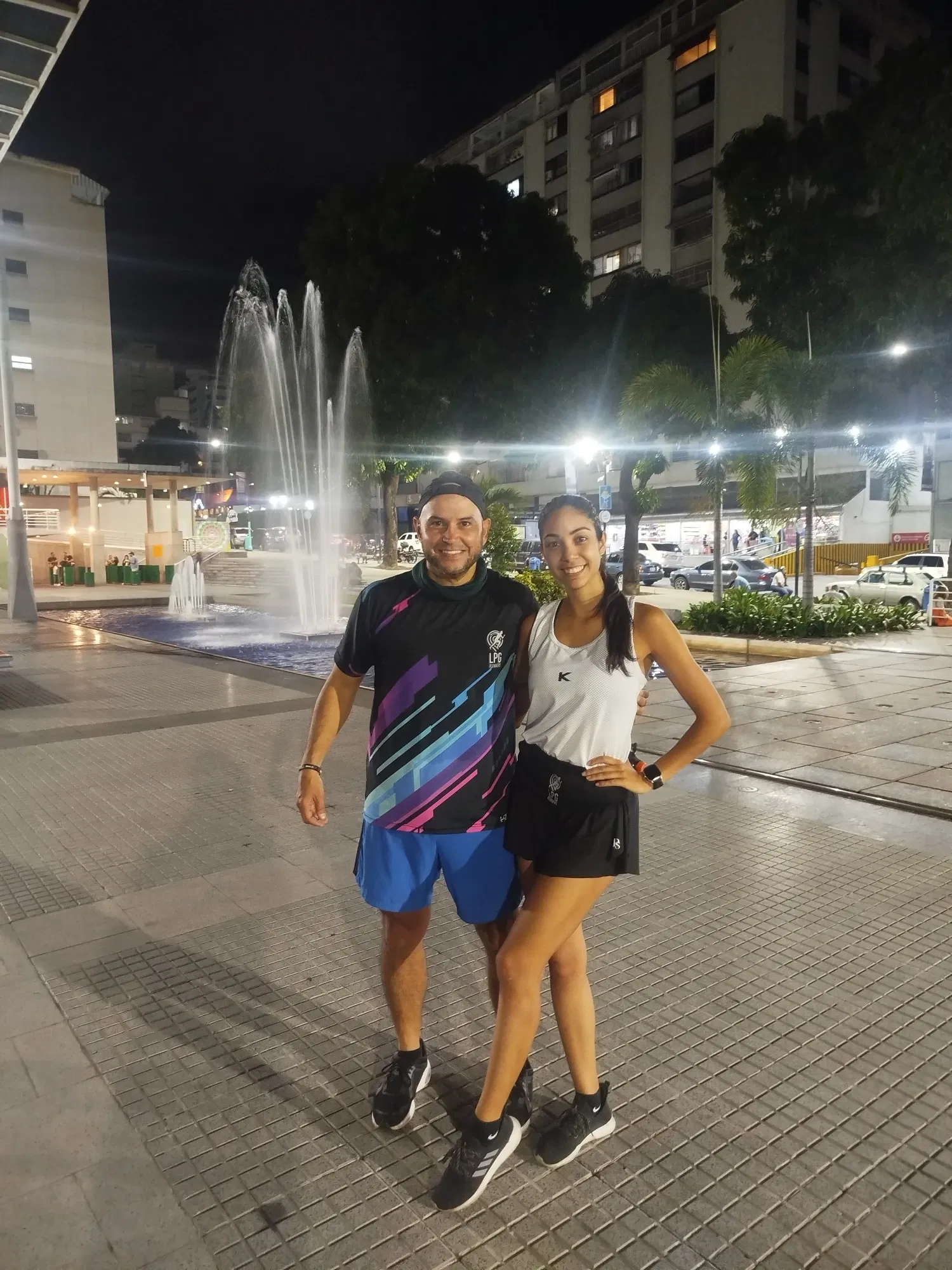 KjZwzAmShXCLAU66_1000682761.webp