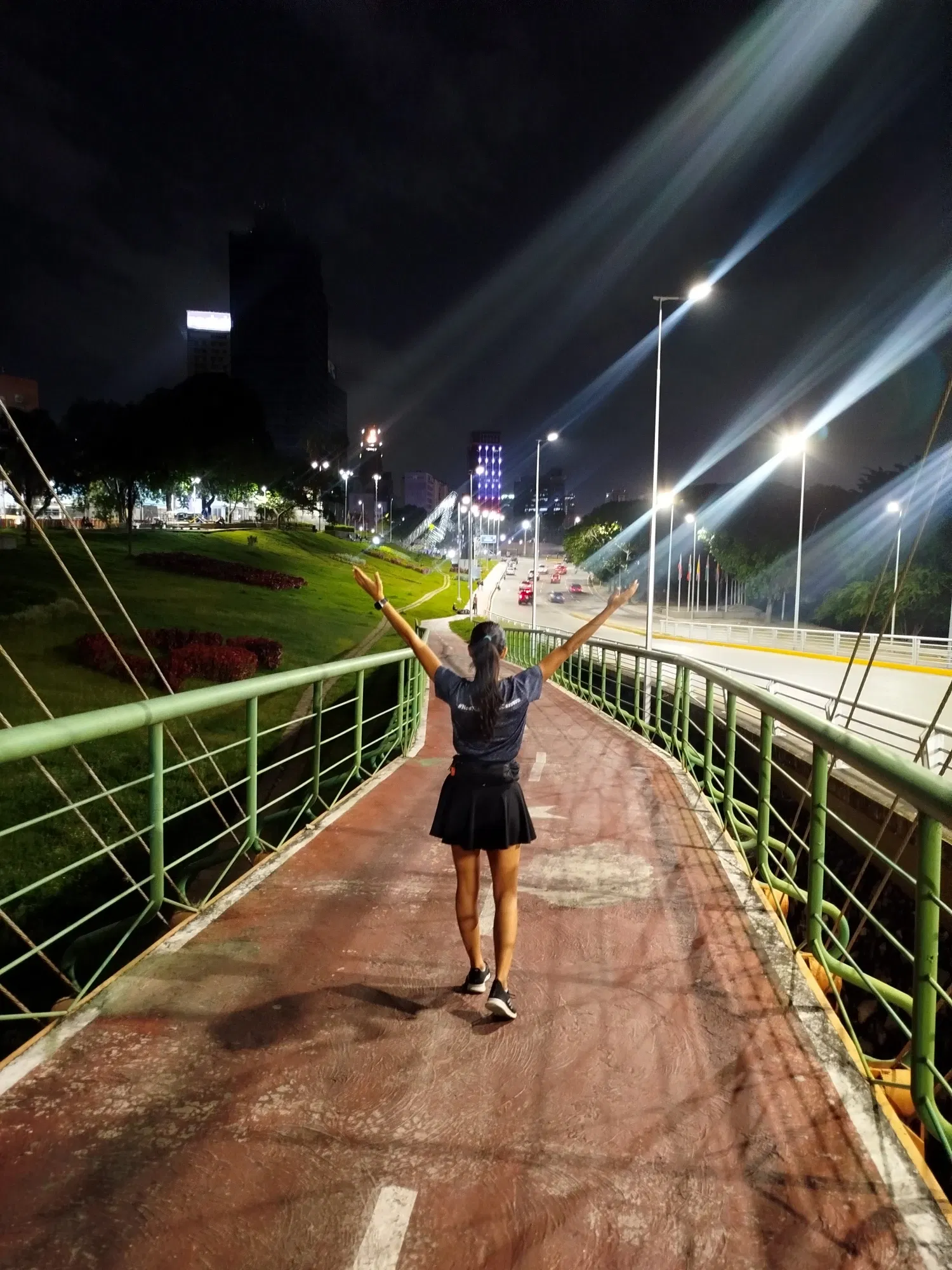 OQ28lronAl0RvV2j_1000608872.webp
