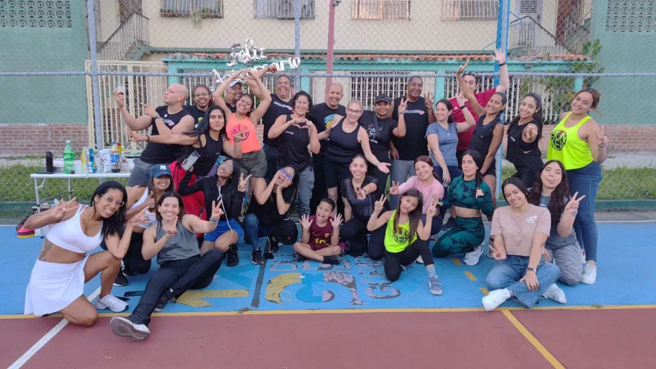 VP0nDHdQuSG…
Payout: 10.006 HBDAniversario del gym 🎉
2025-09-01 19:20<liketuimages> <center> ![Q5aieMSj3YZAHgkS_1000713604.webp