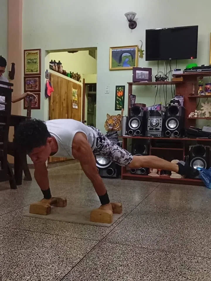 VvaQa25FCmJmQdtF_WhatsApp_Image_2025-09-25_at_10.56.48_PM.webp
