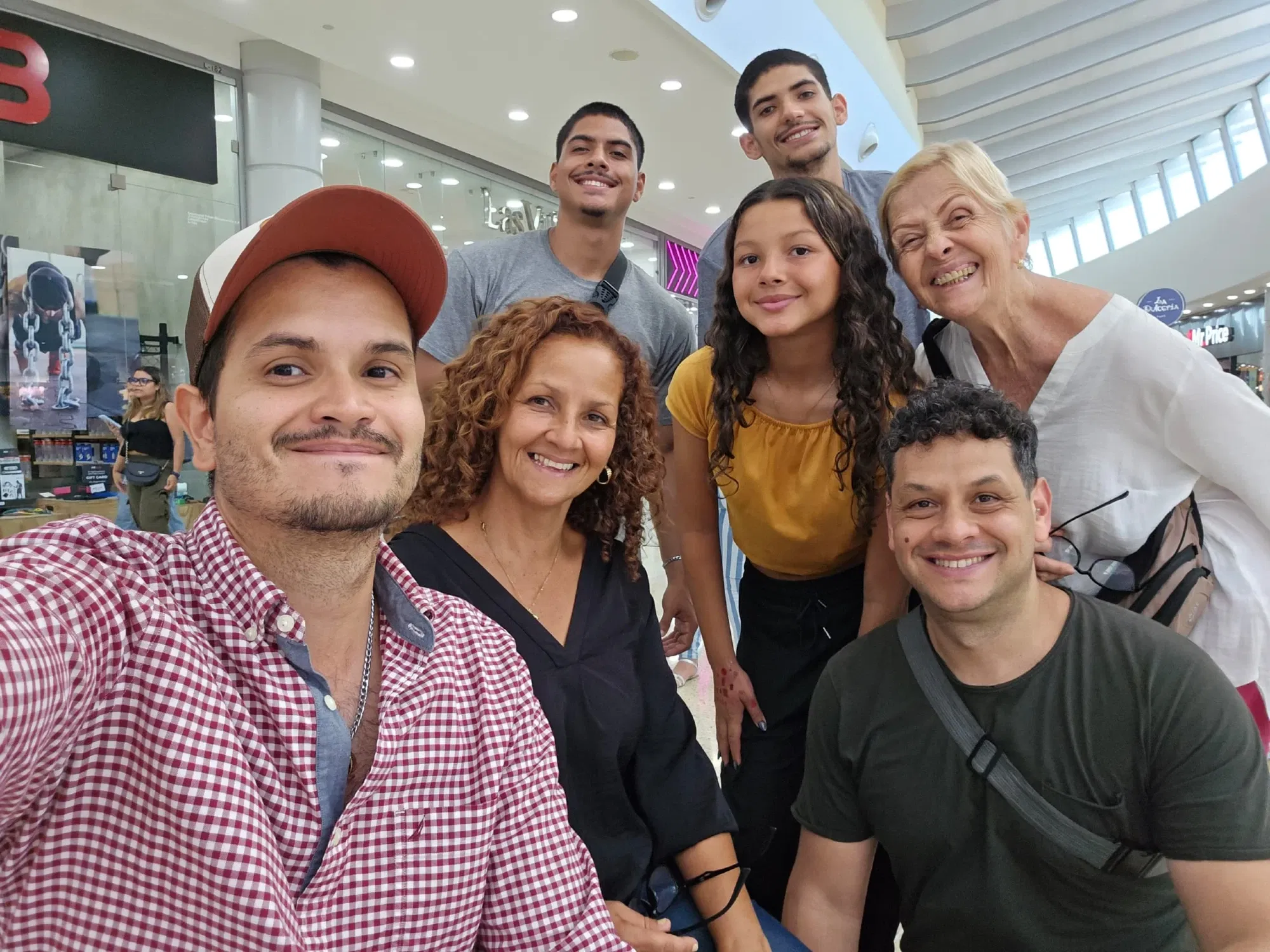 AyiGKP4aqutB6aii_IMG-20250928-WA0218.webp