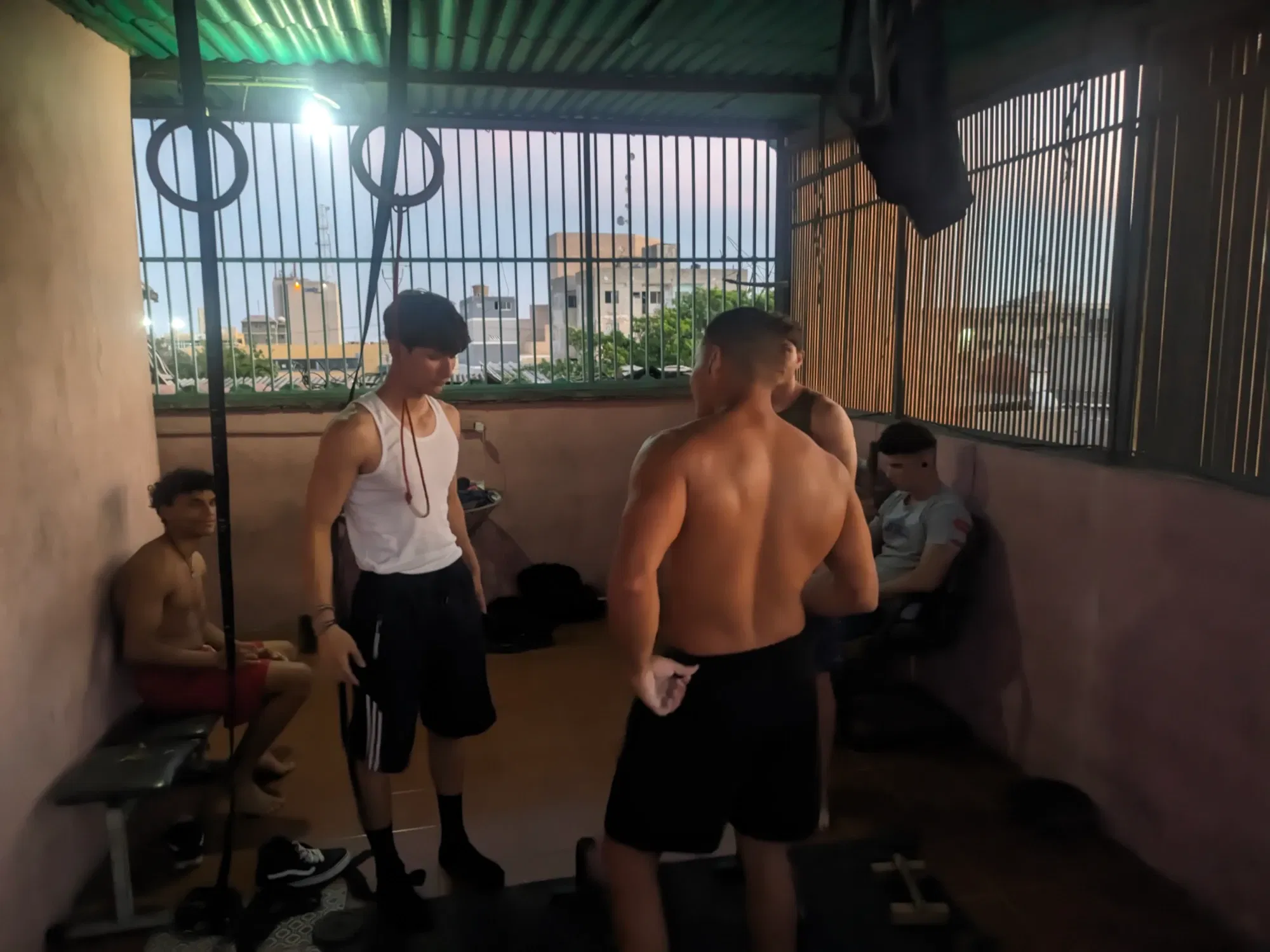 CM0sIQNTOSoMgG3w_PXL_20250909_185544880.webp