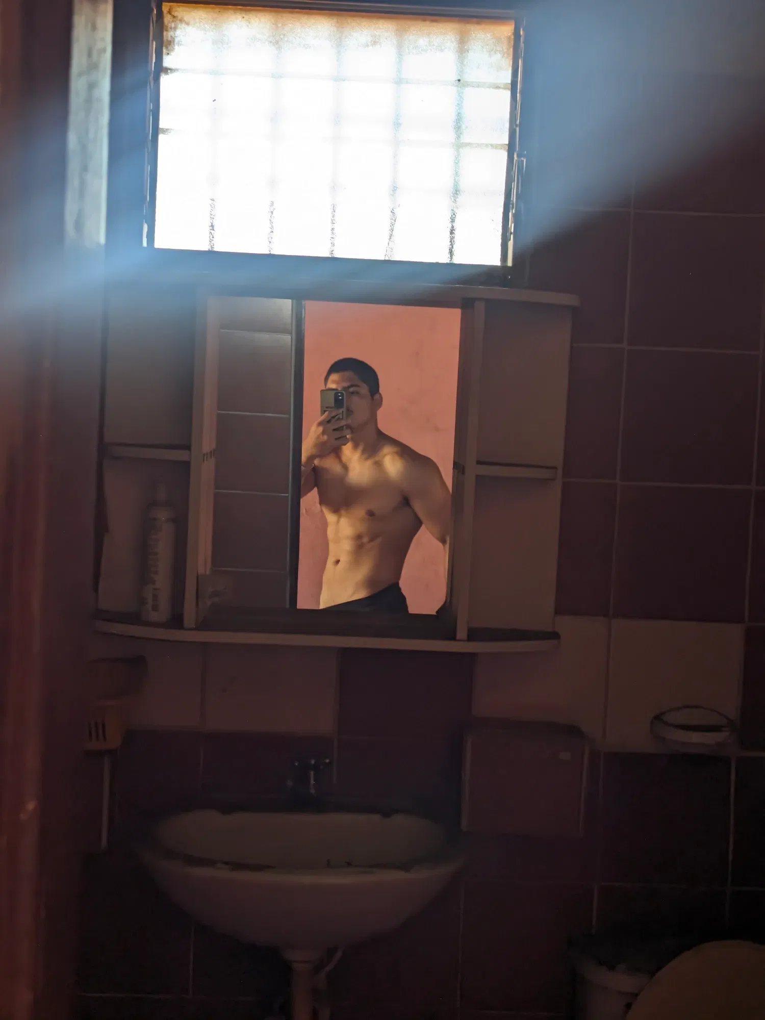 ehUJwKoKsxYrjLT2_PXL_20250905_103349647.webp