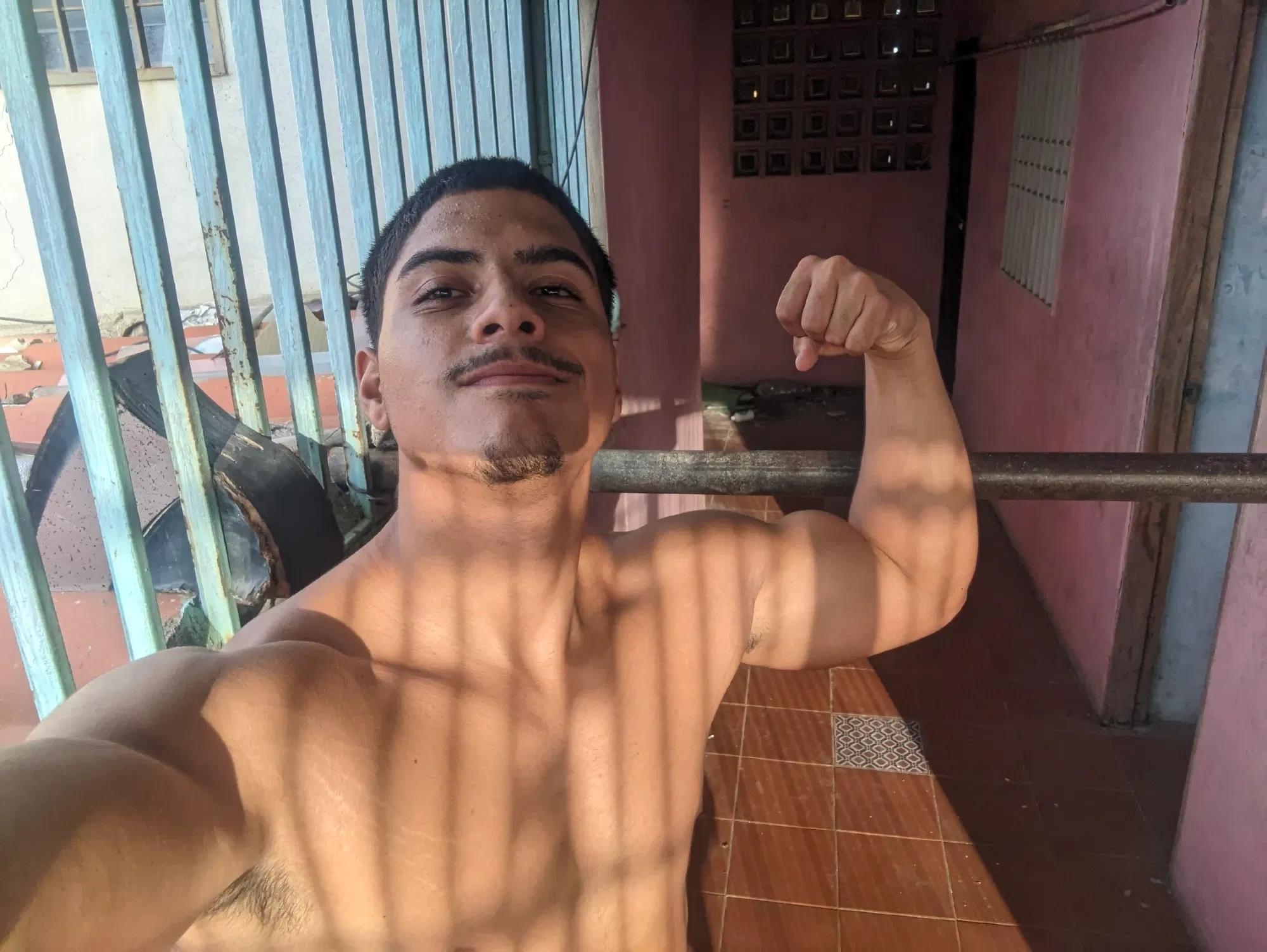 ualmMu6yvyscDUF7_PXL_20250429_174952386.webp/
