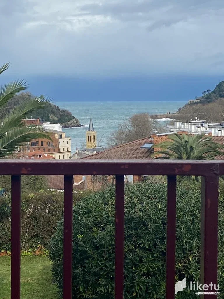 cllv5nli6001g9ysz6iqdf96i_San_Sebastian_2_-_Spain.webp