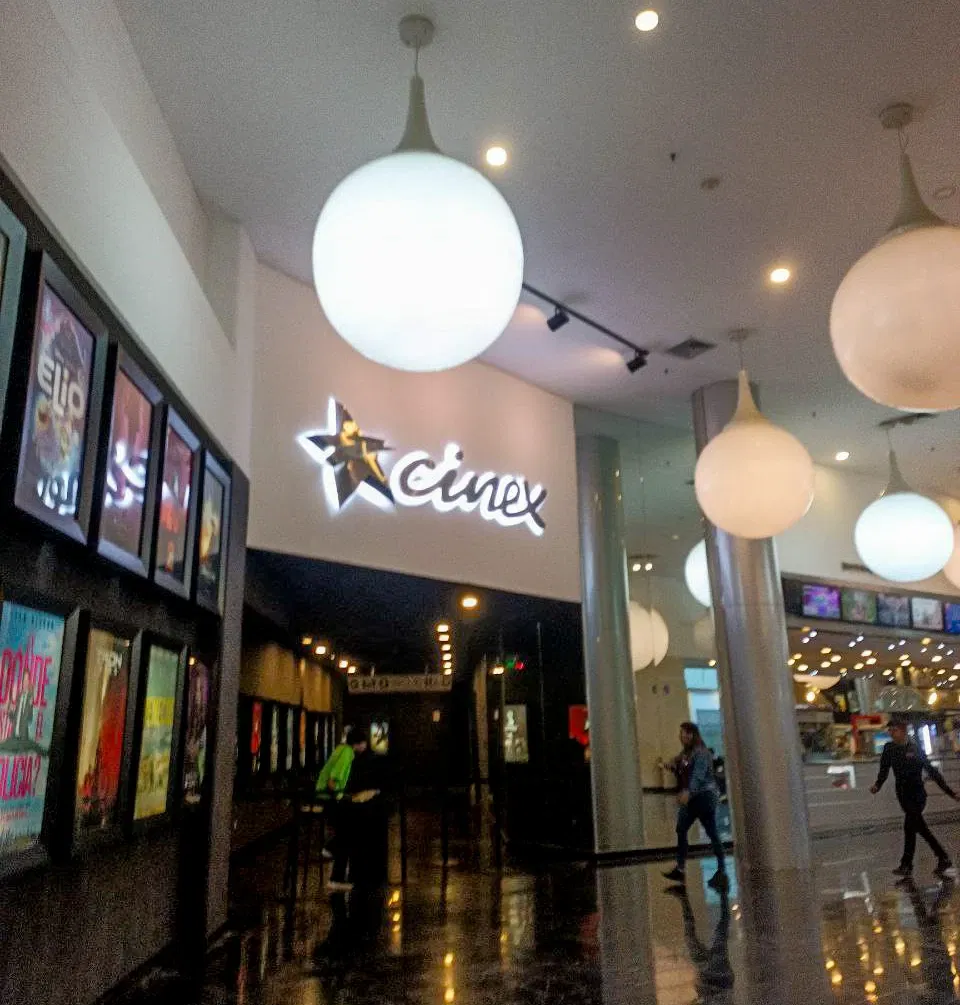 Going Cinex [Esp/Eng]