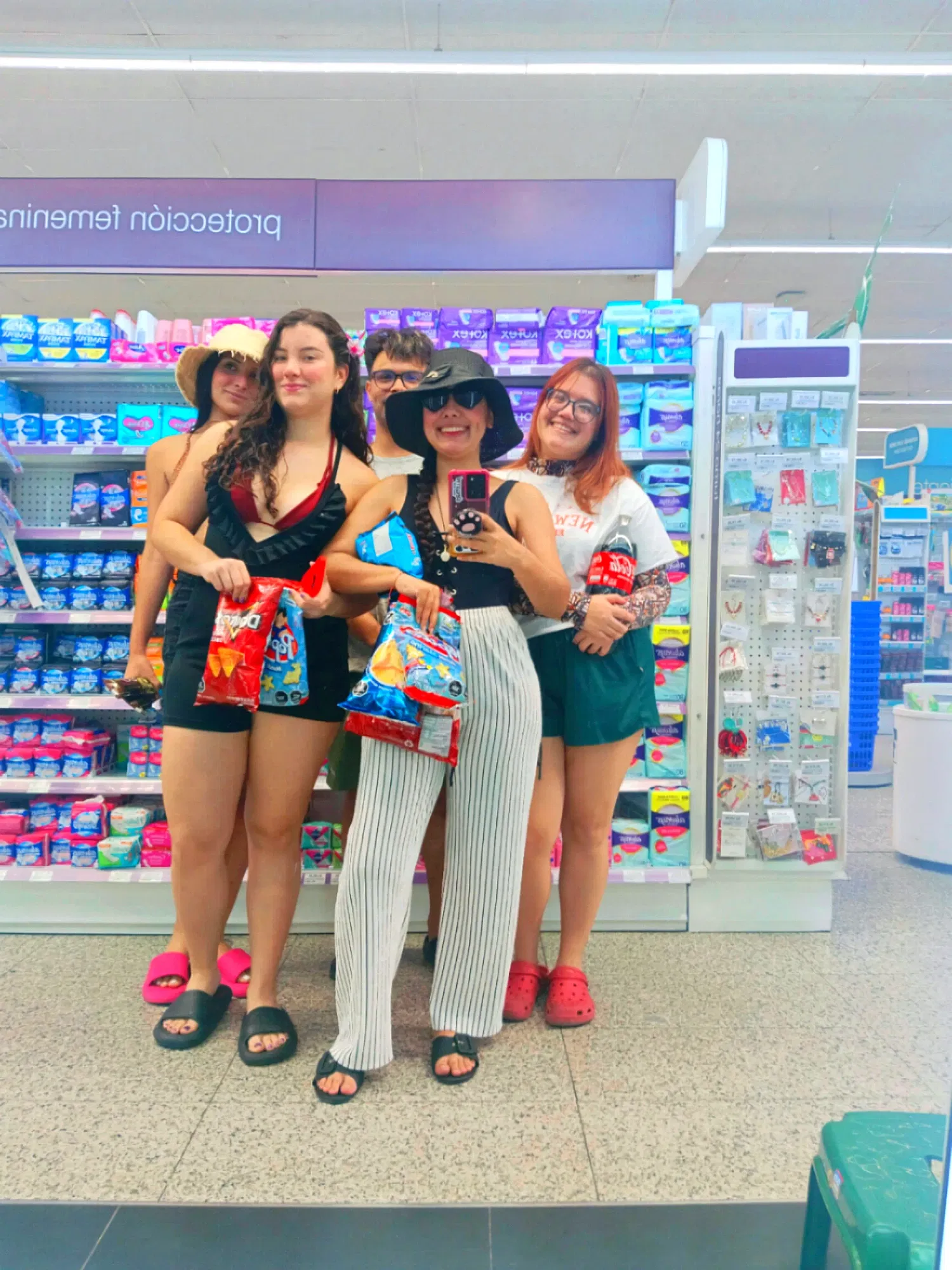 BlwHCMDFCANvLNf5_1000252735.webp