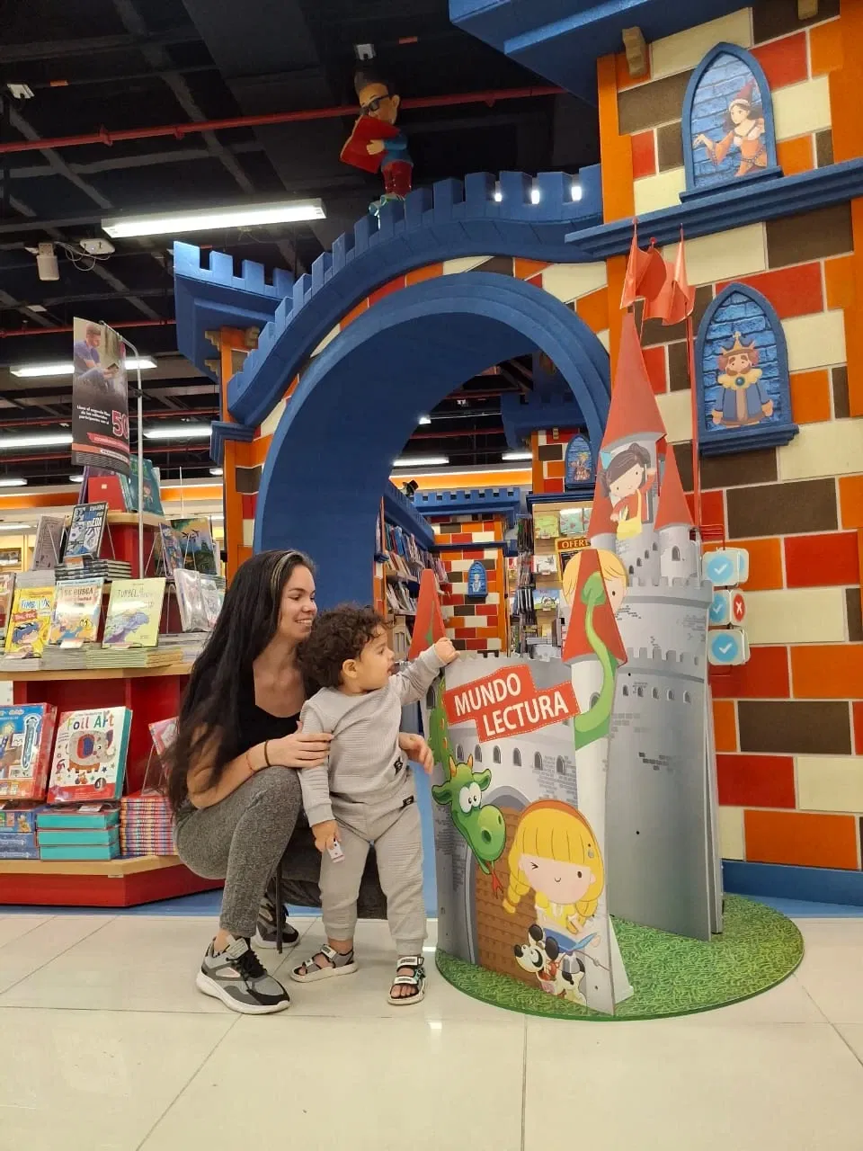 DkUemNgYduVj0m9W_1000074085.webp